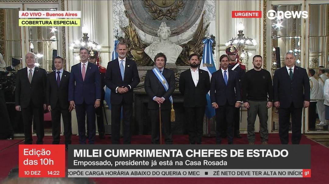 Presidentes e chefes de Estado posam para foto com Javier Milei