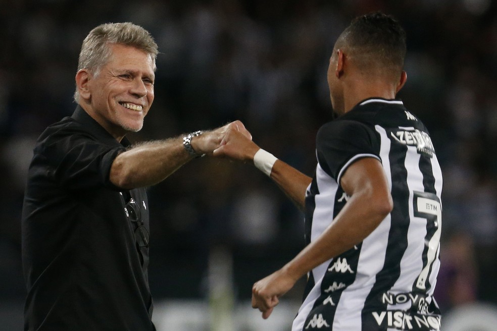 Luiz Fernando exaltou a conversa de Paulo Autuori com os jogadores — Foto: Vitor Silva/Botafogo