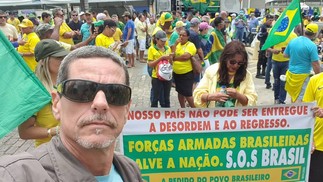 O ex-BBB Adriano Castro, conhecido pelo apelido Didi Red Pill, participa de atos golpistas em Brasília
