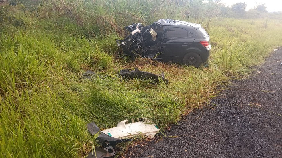 Acidente na Rodovia Abrão Assed em Cajuru, SP, mata casal de idosos — Foto: José Augusto Júnior/EPTV