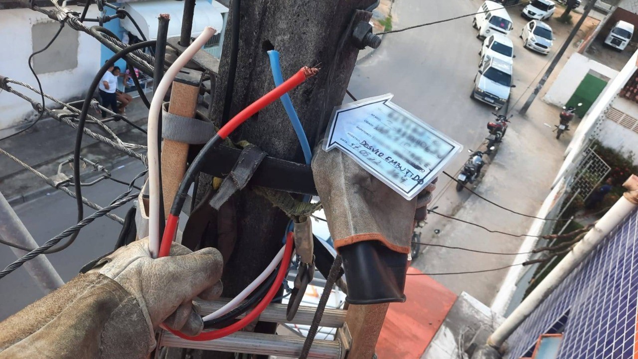 Equatorial flagra furto de energia 
pela 3ª vez em supermercado no Eustáquio Gomes, Maceió