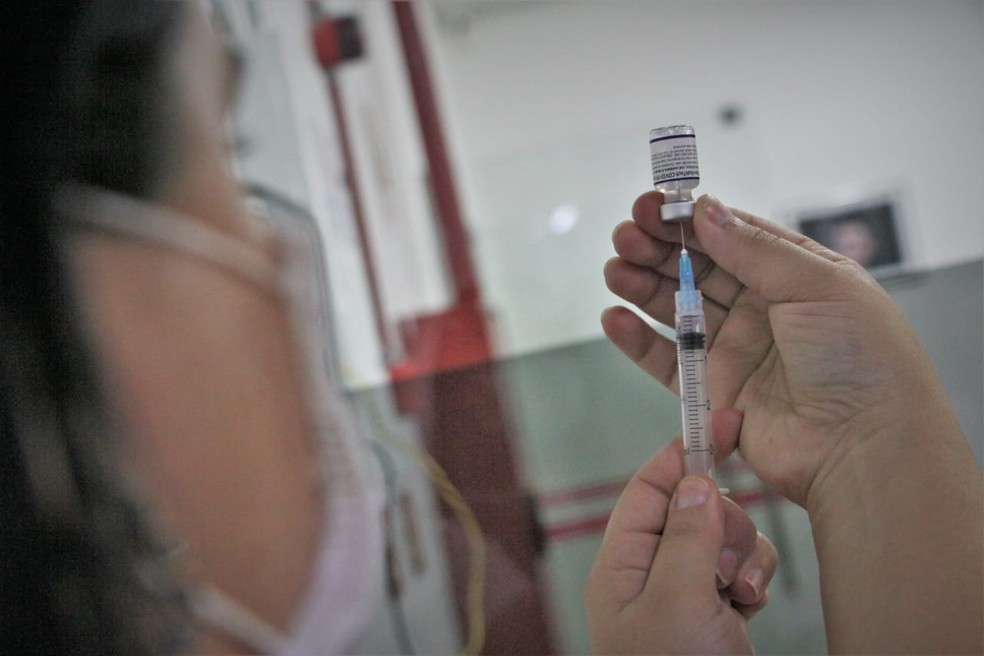 Rio Branco segue com vacinação contra a Covid-19 nesta quinta-feira (18) — Foto: Odair Leal/Secom