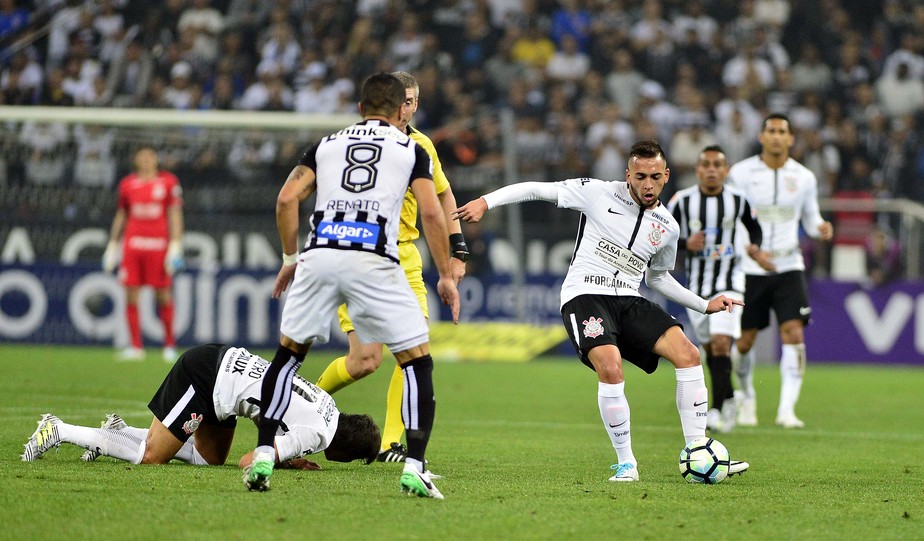 Bons de clássico! Veja as melhores apostas no Cartola em Santos x Corinthians