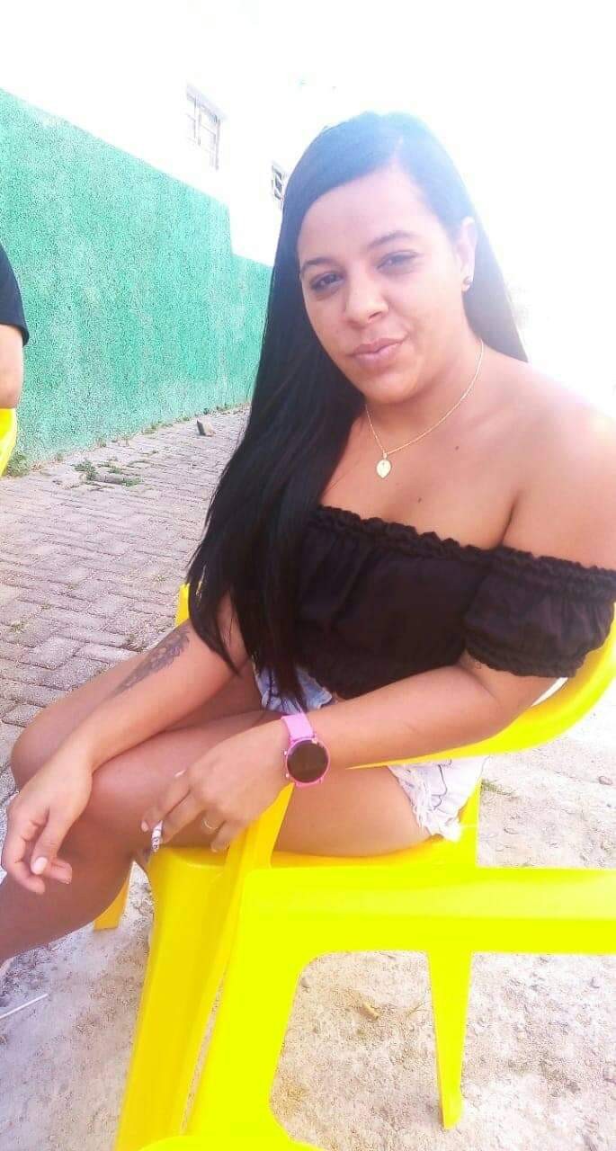 Mulher é morta com golpe de faca peixeira no Centro de Caruaru neste sábado (29)