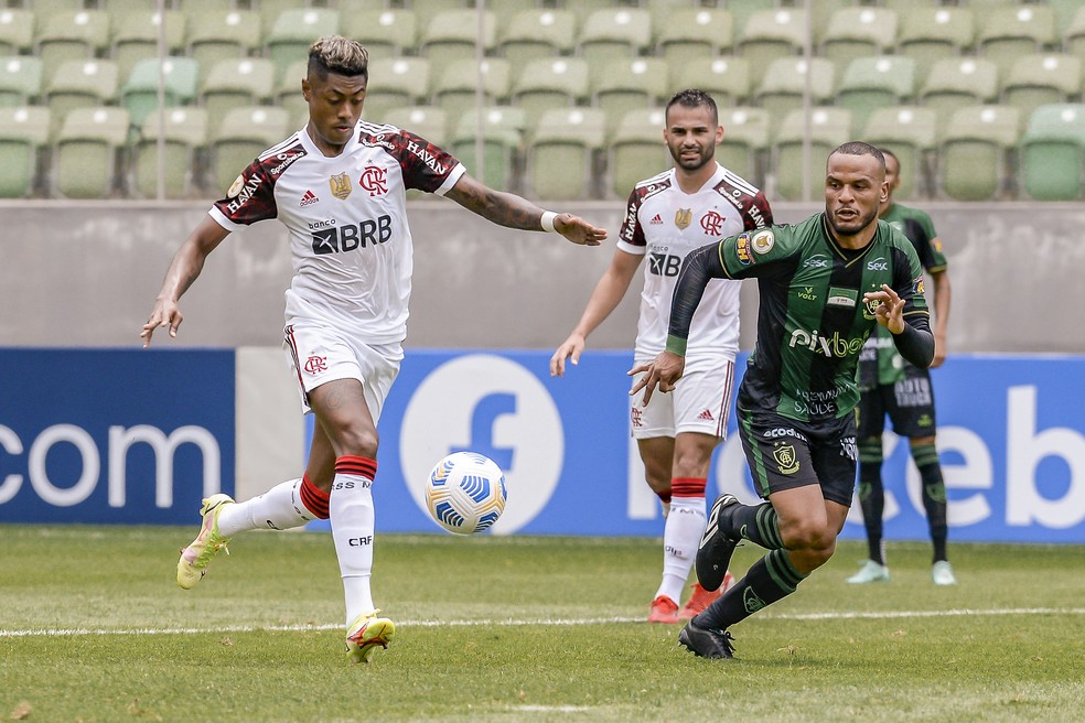 Bruno Henrique durante o empate do Flamengo com o Am&eacute;rica &mdash; Foto: Marcelo Cortes/Flamengo