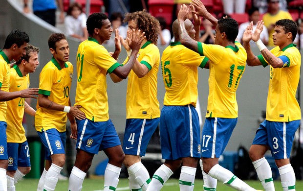 Brasil comemoração gol Austrália (Foto: Jorge William / Ag. O Globo)