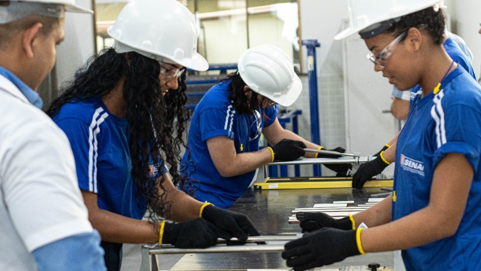 Alunos durante curso de qualificação do SENAI  — Foto: SENAI/divulgação 