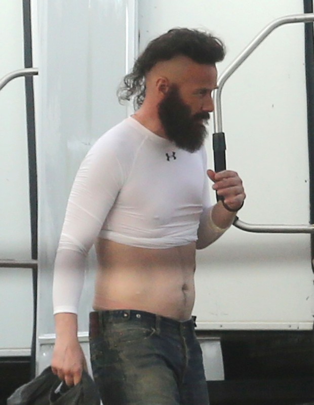 Photo © 2019 Mega/The Grosby GroupSpain: Lagencia Grosby*EXCLUSIVE* New Orleans, August 01, 2019. Keanu Reeves was unrecognizable on the set of "Bill and Ted 3" (Bill & Ted Face the Music). Reeves was seen sporting a long beard and a mohawk wearing b (Foto: Mega/The Grosby Group)