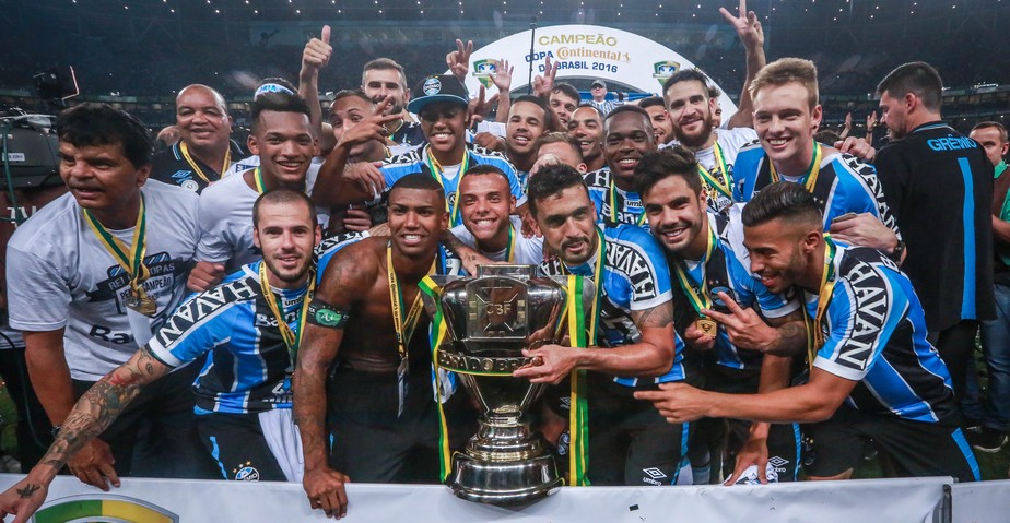 A última Copa do Brasil "pobre": em 2018, campeão levará R ...