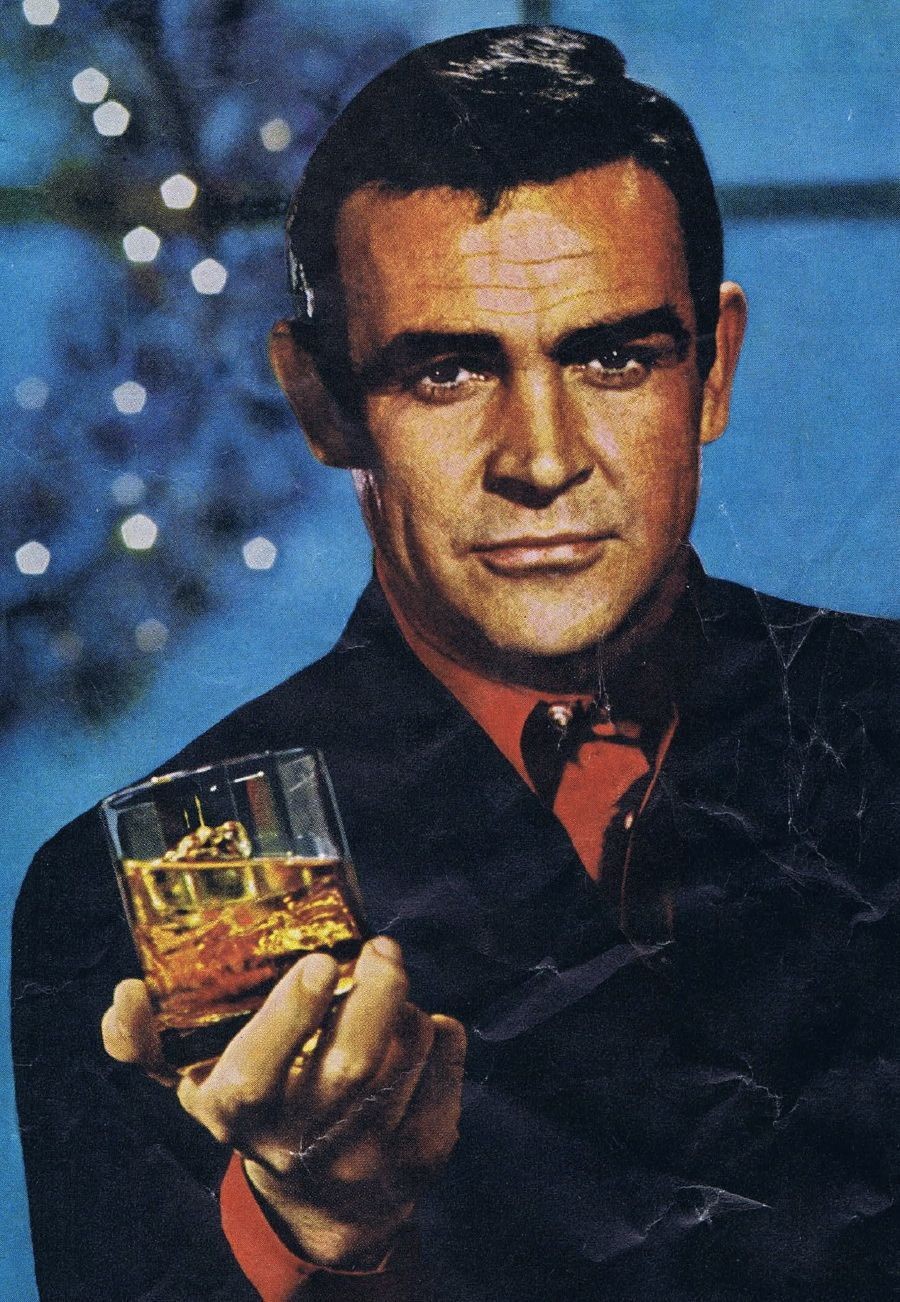 James Bond é um grande fã de whisky (Foto: Reprodução)
