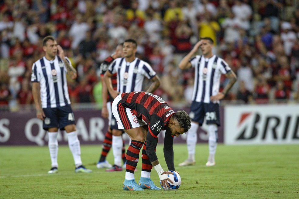 Gabigol marca de p�nalti seu 115� gol pelo Flamengo, o 23� pelo clube em jogos de Libertadores � Foto: Marcelo Cortes/Flamengo