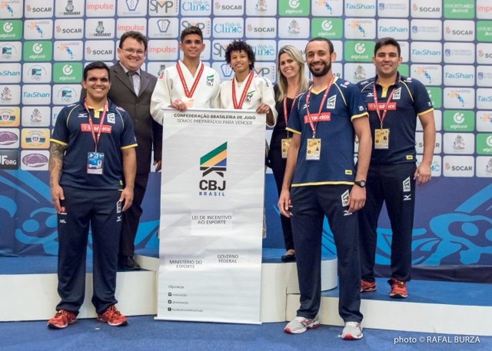 Equipe após vitória de Judoca de Cacoal — Foto: CBJ/Divulgação