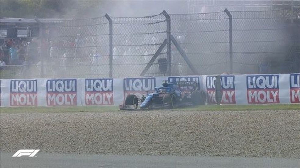 Fernando Alonso bateu no final do segundo treino livre do GP dos EUA — Foto: F1