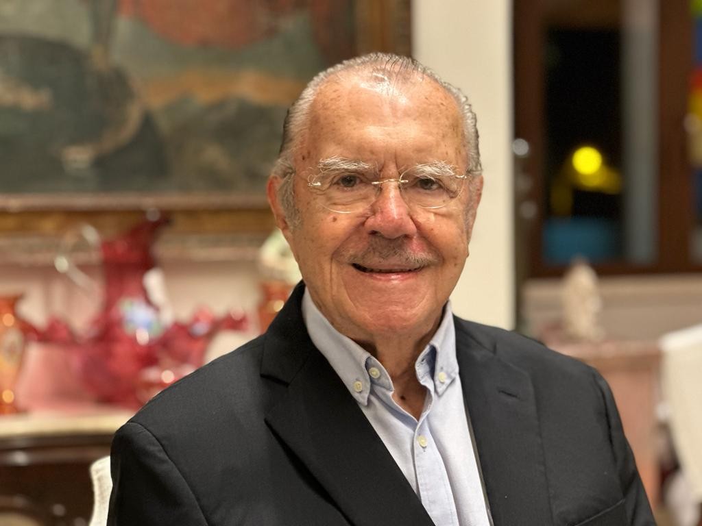 Ex-presidente José Sarney agradece solidariedade e orações após acidente doméstico: 'Estou extremamente comovido'