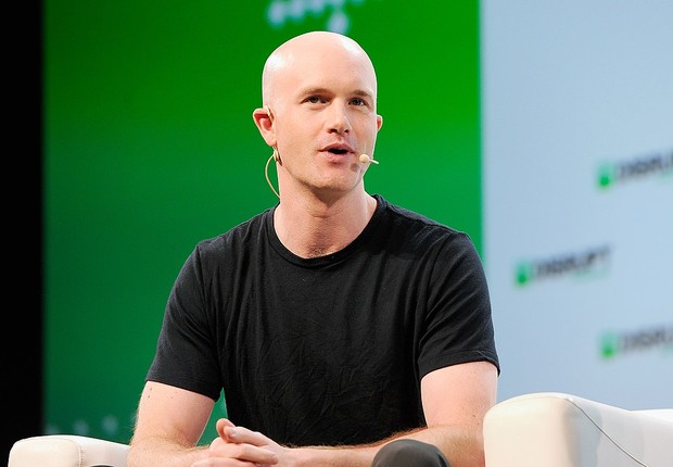 Brian Armstrong, CEO da Coinbase (Foto: TechCrunch, CC BY 2.0 <https://creativecommons.org/licenses/by/2.0>, via Wikimedia Commons)