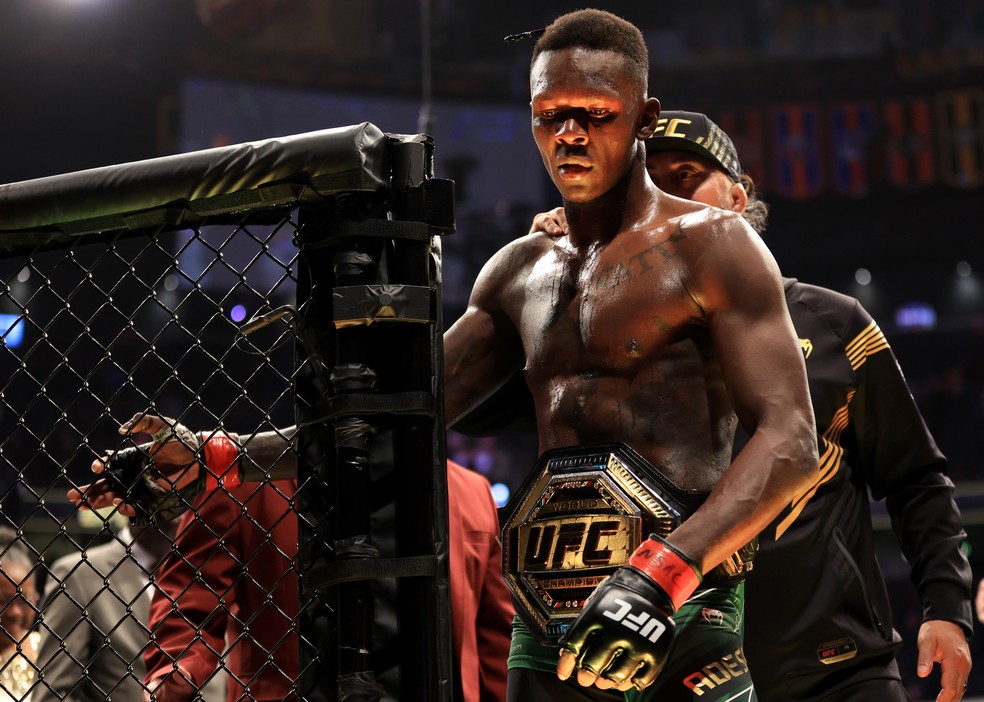 Israel Adesanya UFC 276 — Foto: Getty Images