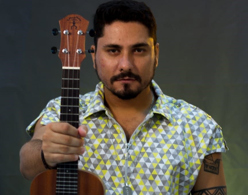 Compositor paraibano lança a música 