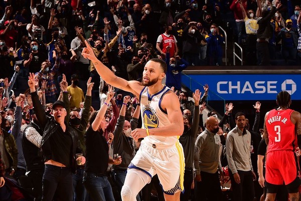 Stephen Curry, grade referência do Golden State Warriors (Foto: Reprodução/Instagram)