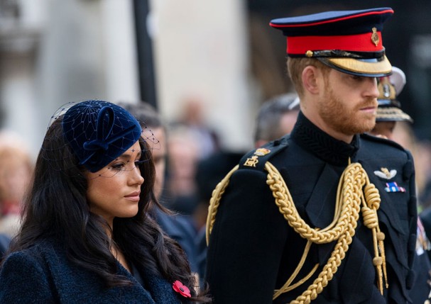 LONDON, ENGLAND - NOVEMBER 07: Meghan, Duchess of Sussex and Prince Harry, Duke of Sussex attend the 91st Field of Remembrance at Westminster Abbey on November 7, 2019 in London, England. (Photo by Mark Cuthbert/UK Press via Getty Images) (Foto: UK Press via Getty Images)