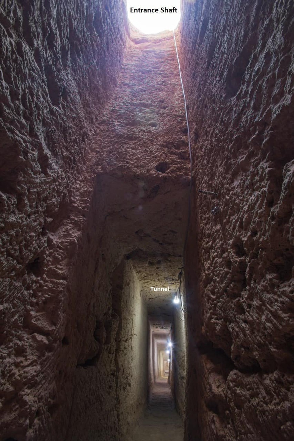 Túnel está sob investigação na busca do túmulo há muito perdido da rainha Cleópatra — Foto: Ministry of Tourism and Antiquities/Reprodução/Facebook