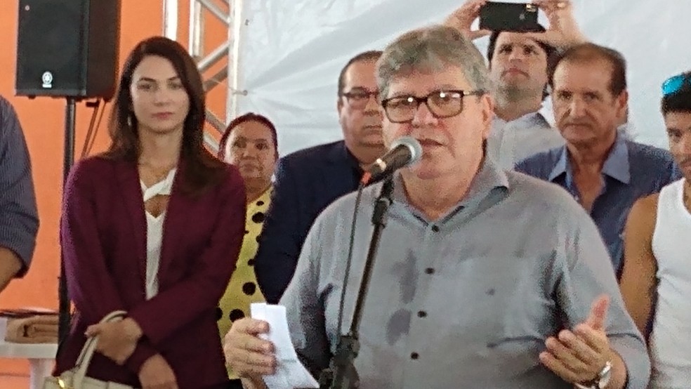 Apesar da pressão dos clubes, não depende apenas do Governo do Estado para a liberação dos recursos — Foto: Expedito Madruga / GloboEsporte.com