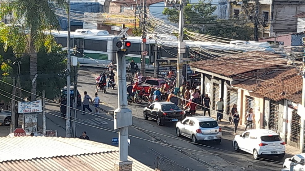 Após acidente, trem da linha Oeste do Metrô de Fortaleza voltou a funcionar por volta de 6h30. — Foto: Arquivo pessoal