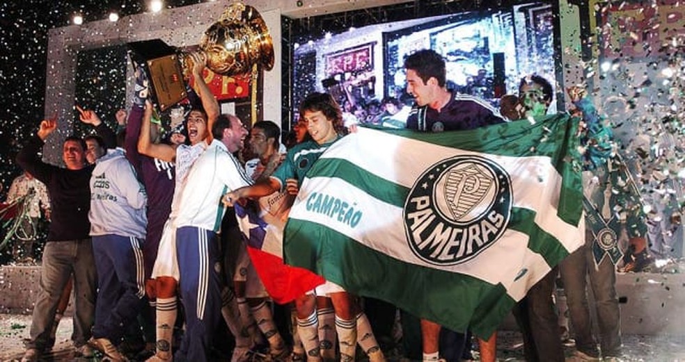 Palmeiras festeja o título paulista de 2008 (Foto: Divulgação)