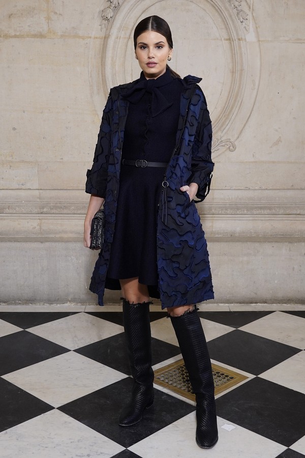 PARIS, FRANCE - JANUARY 20: Camila Queiroz attends the Dior Haute Couture Spring/Summer 2020 show as part of Paris Fashion Week on January 20, 2020 in Paris, France. (Photo by Francois Durand/Getty Images) (Foto: Getty Images)