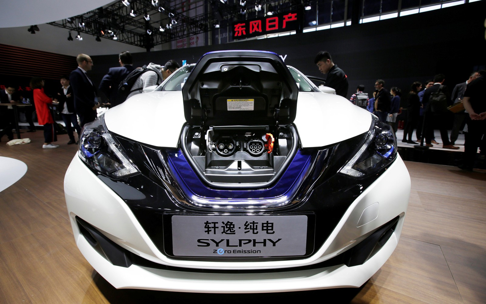 Nissan lança versão elétrica do Setra, chamado Sylphy no mercado chinês, no Salão de Pequim 2018 (Foto: Jason Lee/Reuters)