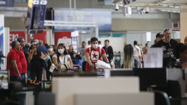 brasil, brasileiros, coronavírus, saúde, aeroporto, máscara, voo (Foto: Fernando Frazão/Agência Brasil)