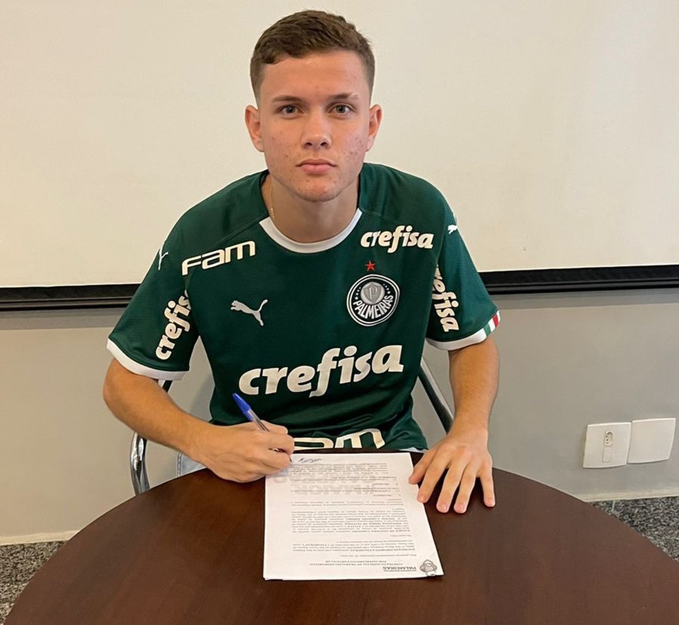 Promessa do Real Noroeste, Kayque Cardoso é emprestado ao Palmeiras