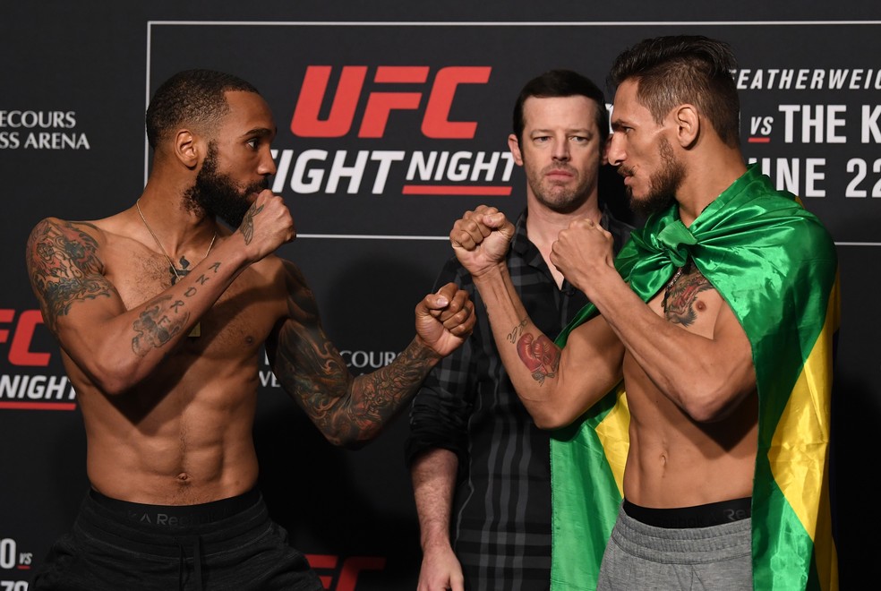 Andre Ewell e Anderson Berinja na pesagem do UFC Greenville â?? Foto: Getty Images