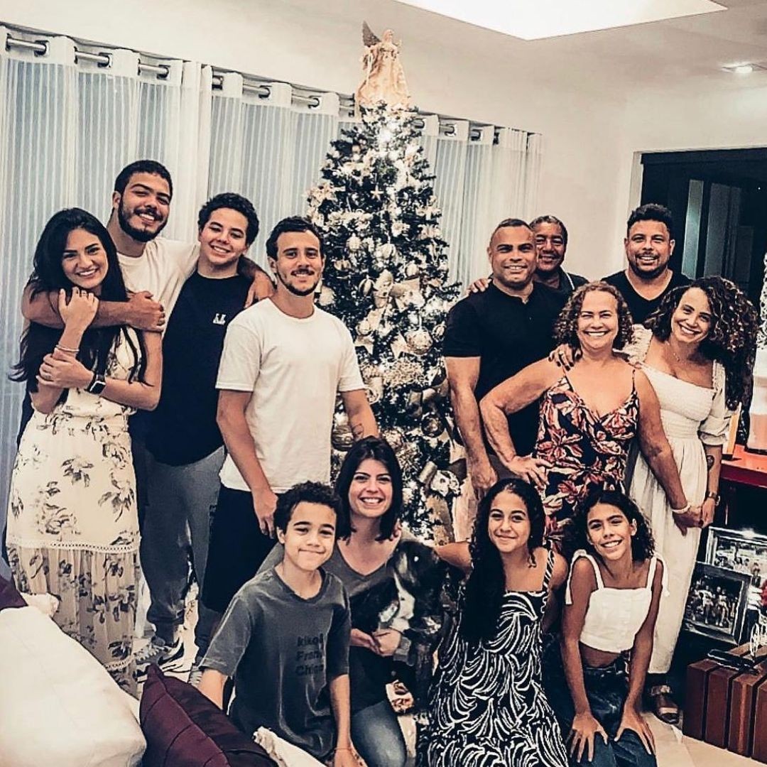Ronaldo reúne família (Foto: Reprodução/Instagram)