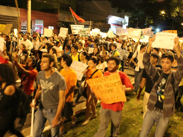 Imagens do protesto em Campo Grande 8 (Foto: Lucas Lourenço / G1 MS)