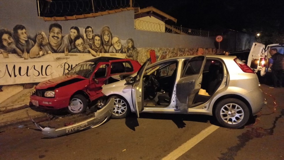 Acidente envolvendo dois veículos deixa um morto e três feridos em Piracicaba — Foto: Divulgação