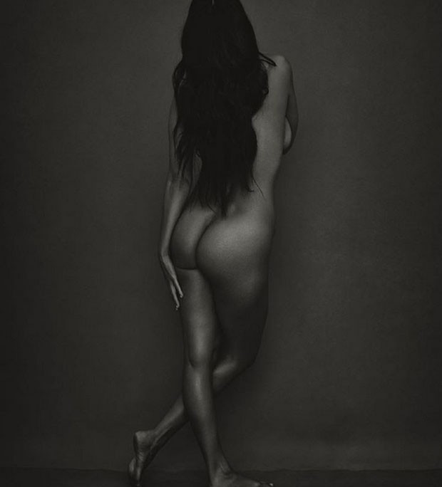 Kourtney Kardashian posa nua (Foto: Reprodução/Instagram)
