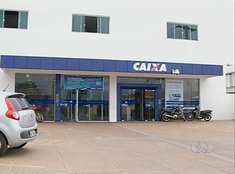 Crime foi contra a Caixa Econômica Federal na agência de Tocantinópolis — Foto: Reprodução/TV Anhanguera