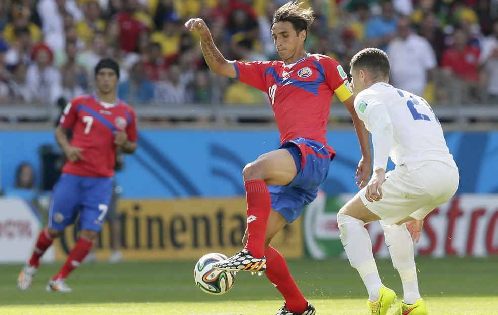 Bryan Ruiz Costa Rica x Itália — Foto: EFE