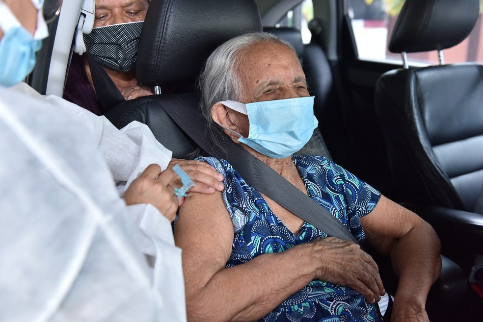 Nesta semana, idosos a partir de 60 anos podem receber a vacina — Foto: Divulgação