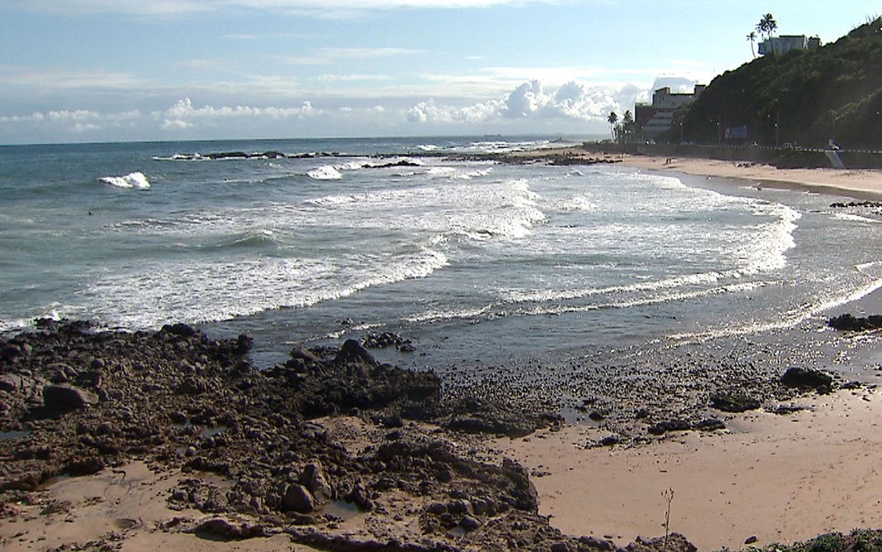 Praia em Ondina Ã© uma das consideradas imprÃ³prias (Foto: ReproduÃ§Ã£o/ TV Bahia)