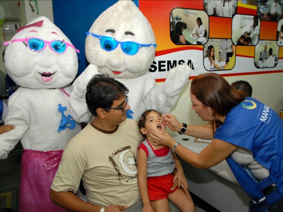 Campanha de vacinaÃ§Ã£o contra a parilisia infantil, realizada em Manaus (Amazonas). ZÃ© gotinha Ã© sÃ­mbolo de campanhas contra a poliomielite desde os anos 1980 (Foto: DivulgaÃ§Ã£o/Semcom)