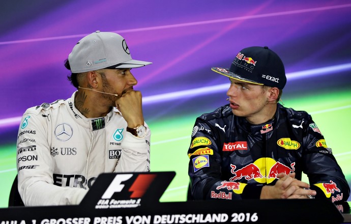 Lewis Hamilton e Max Verstappen após ao GP da Alemanha (Foto: Getty Images)