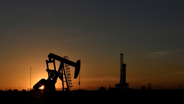 Extração de petróleo em campo de Midland, no Texas  (Foto: REUTERS/Nick Oxford)