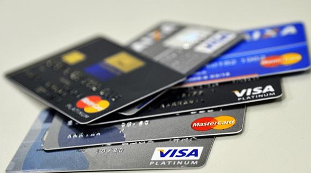 Cartão de crédito: Brasil tem uma das taxas mais altas do mundo (Foto: Marcello Casal Jr/Agência Brasil)