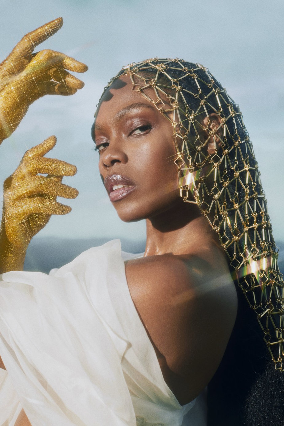 Xênia França fala sobre novo álbum, 'Em Nome da Estrela'