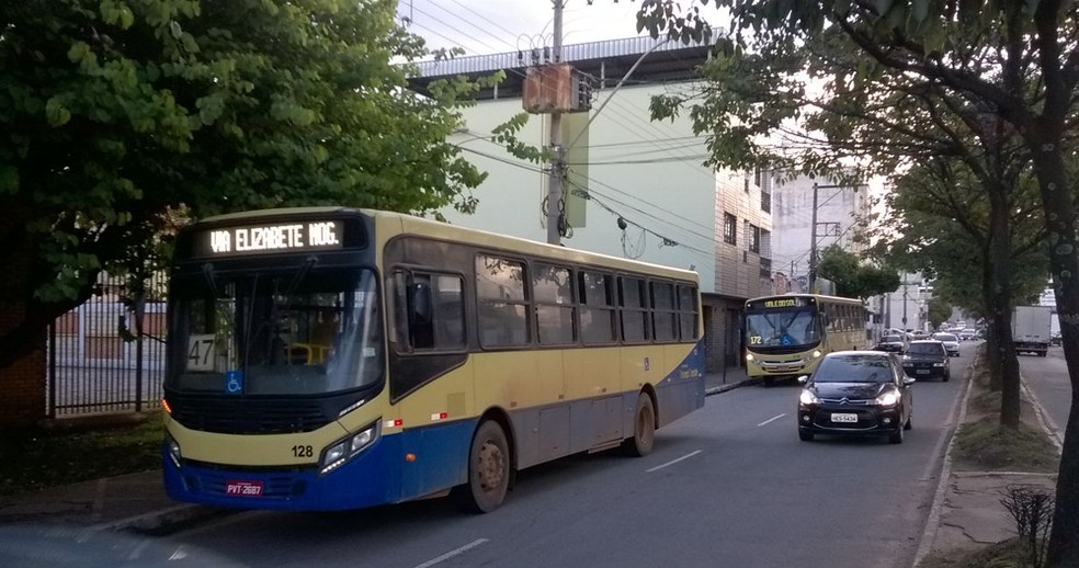 ônibus segue com horário especial em Divinópolis (Foto: Amilton Augusto/Arquivo pessoal)