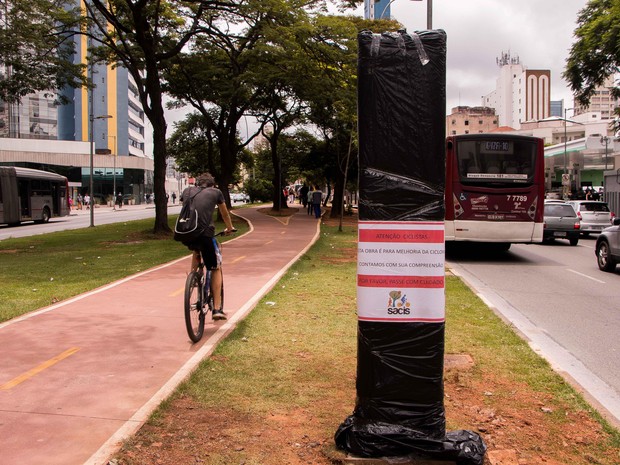 Totens estão sendo instalados em ciclovias de São Paulo (Foto: Victor Abex/Brazil Photo Press/Estadão Conteúdo)