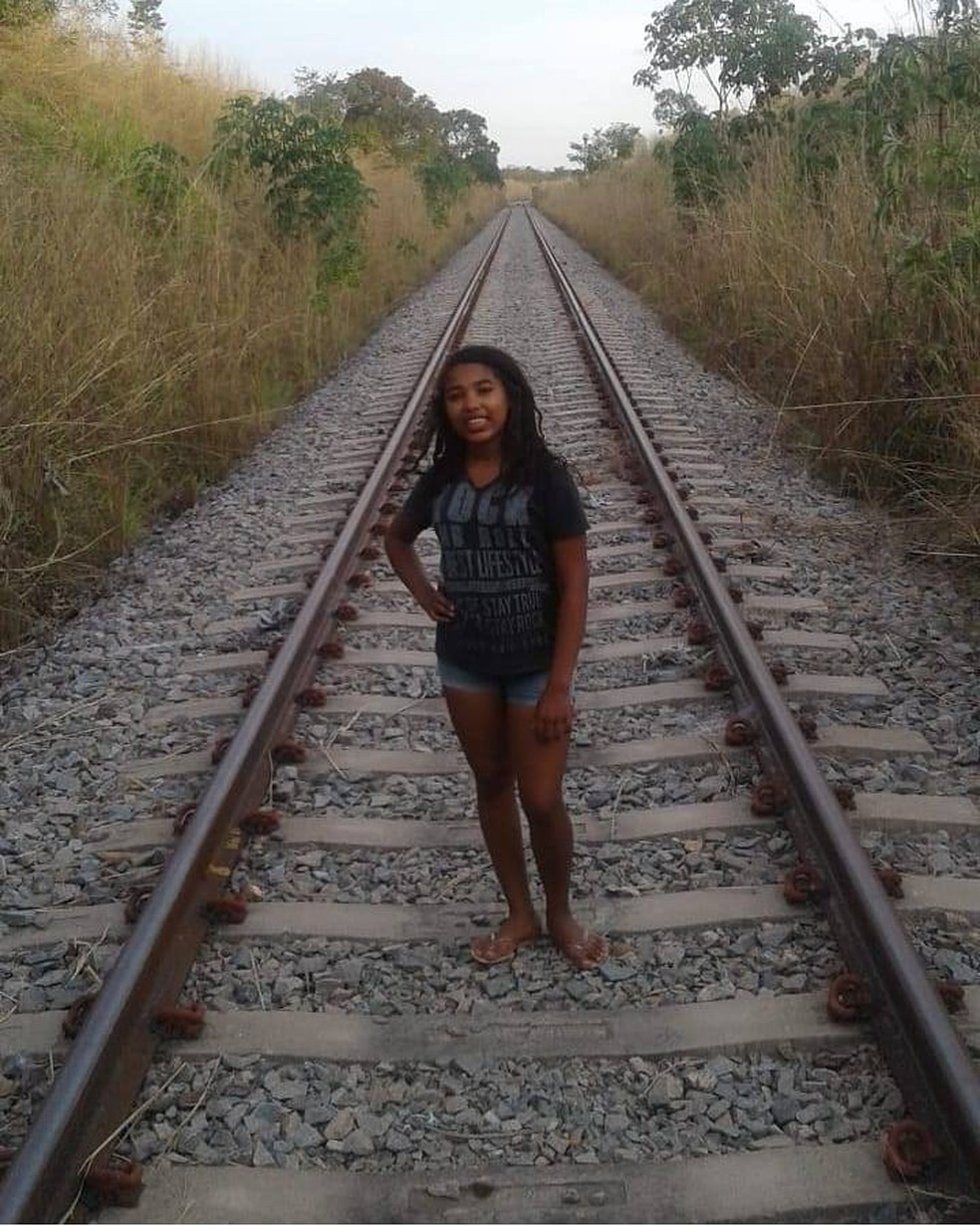 Adolescente estava desaparecida em Talismã — Foto: Arquivo Pessoal