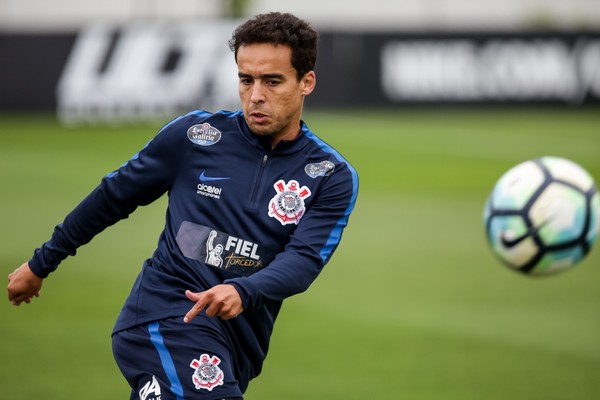 Carille confirma Corinthians e revela conversas com Kazim e Jadson