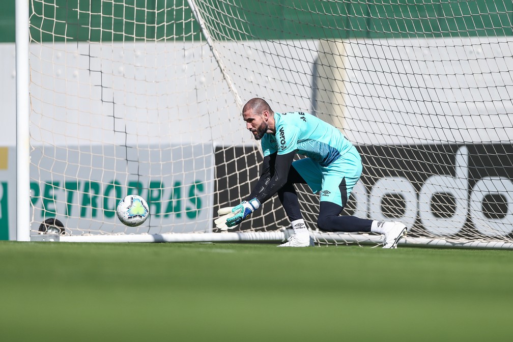 Goleiro justifica titularidade no gol do Grêmio